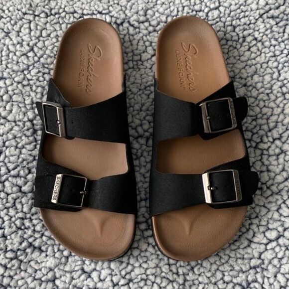 Sketchers Women’s Relaxed Fit, Luxe Foam Sandal - Picture 2 of 5